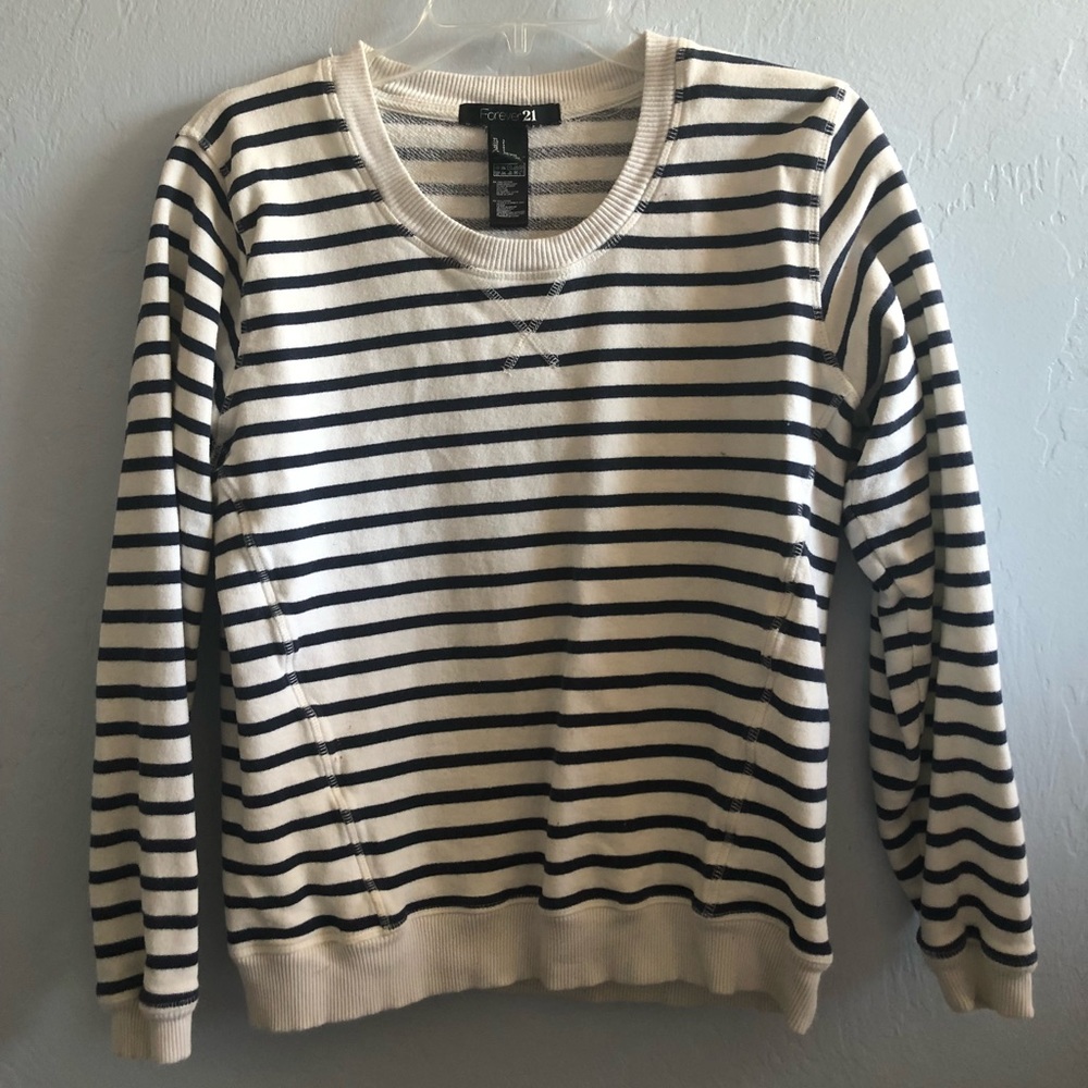 Comfy pullover striped sweatshirt